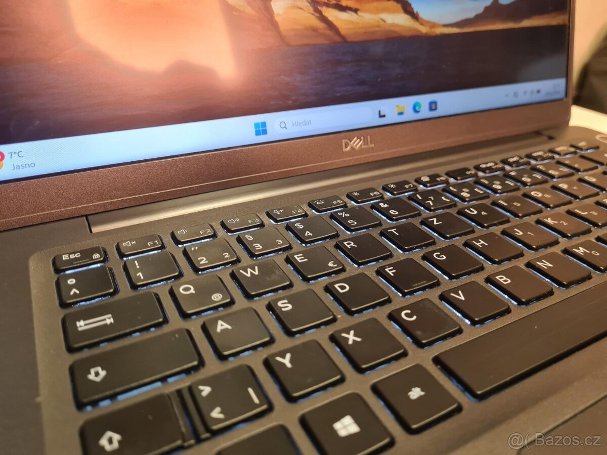 DOTYKOVÝ Dell Latitude 7400 / Core i7 / 16 / 512 SSD / Win11 - 3