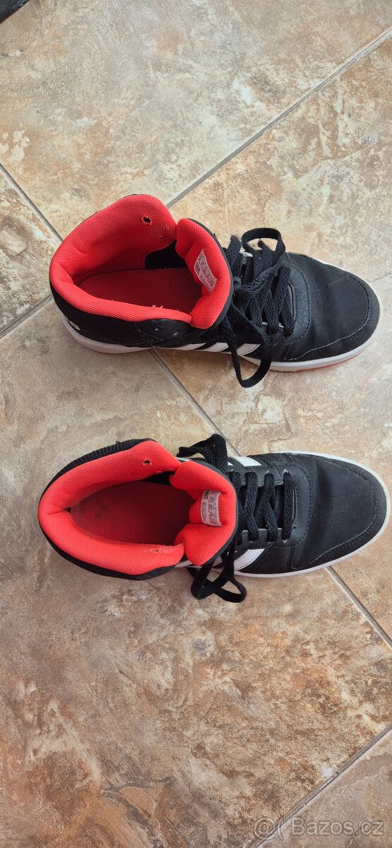 Adidas v.38 - 3