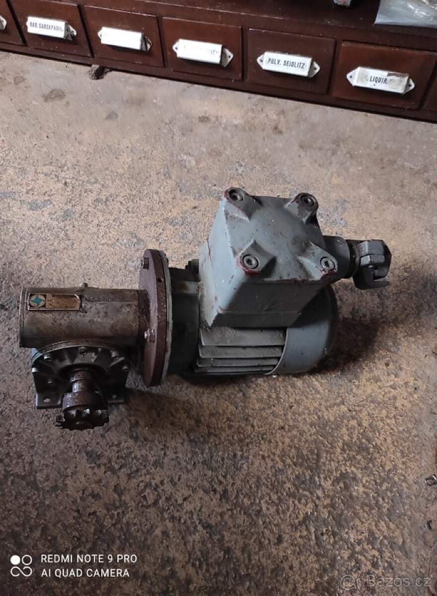Převodovka s motorem - 3
