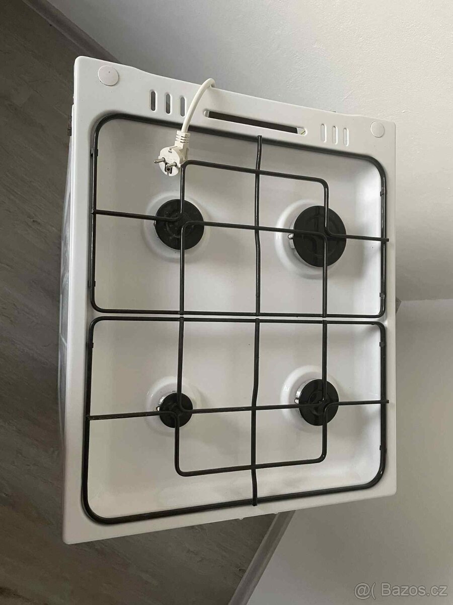 Plynový sporák MORA KS112GW - 3