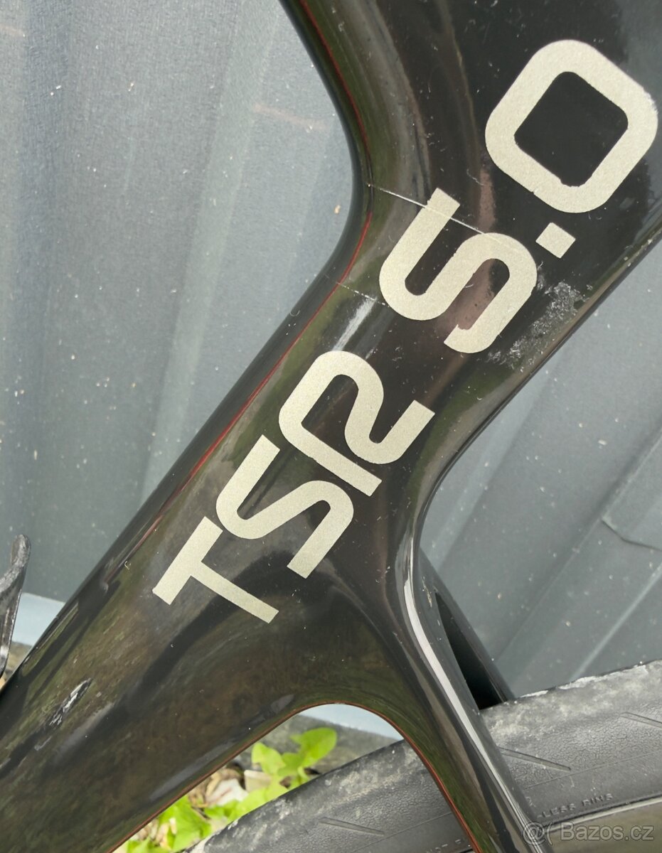 Silnicni kolo carbon ram M v top stavu - 3