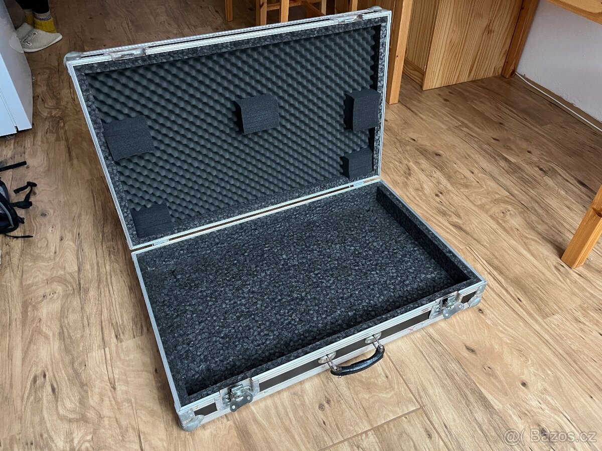 Flight Case pro Moog Minimoog Voyager - 3