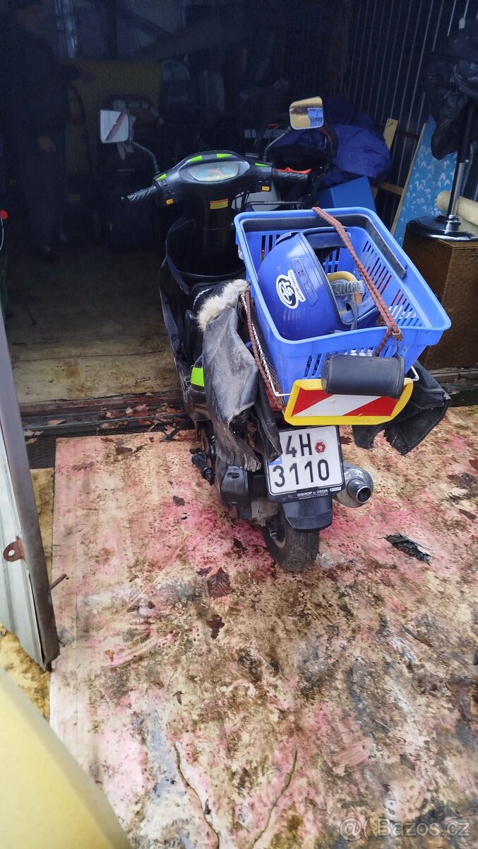 Skútr 50 Solana - 3