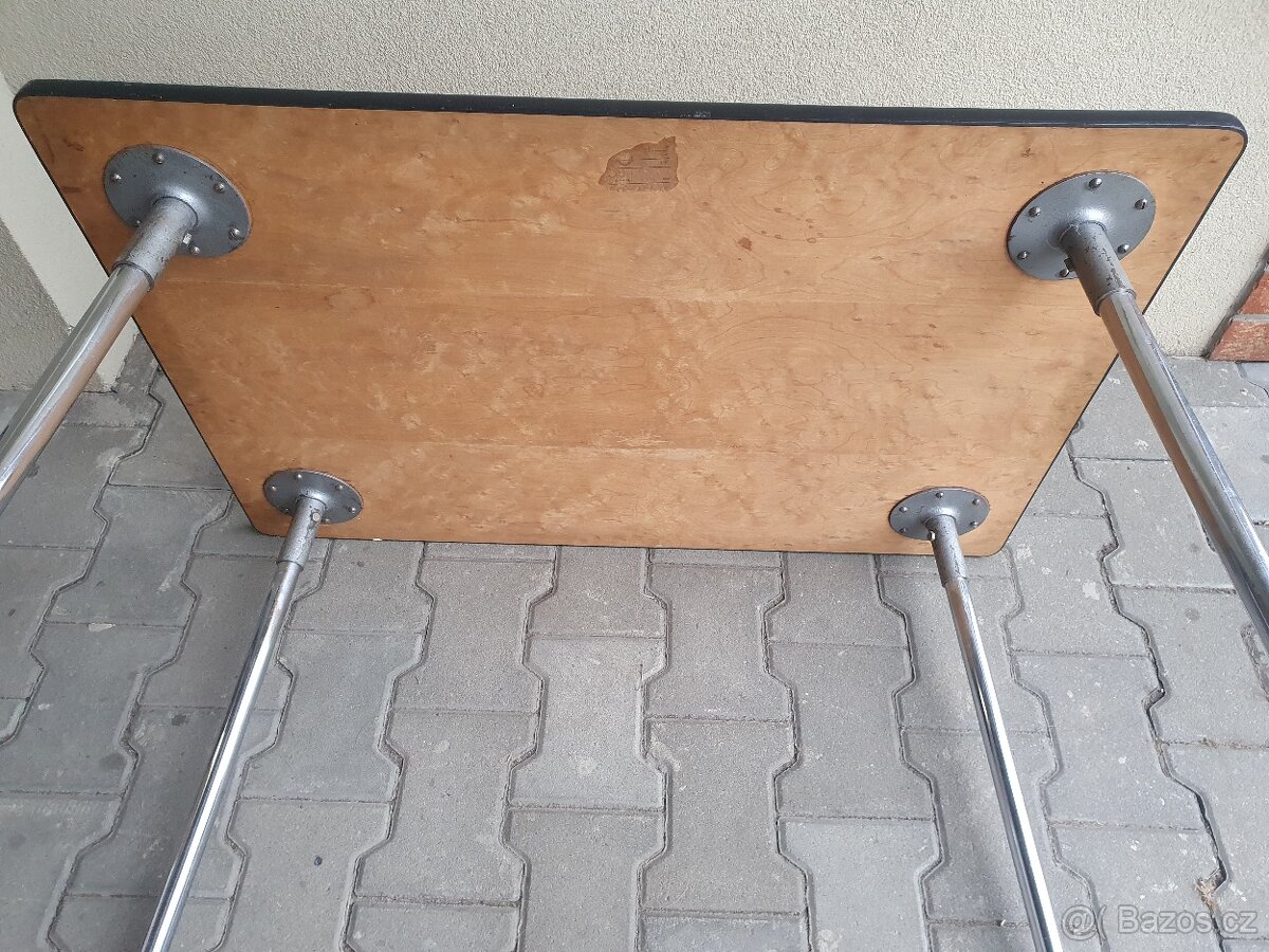 Retro socialisticky jidelni stul - 3