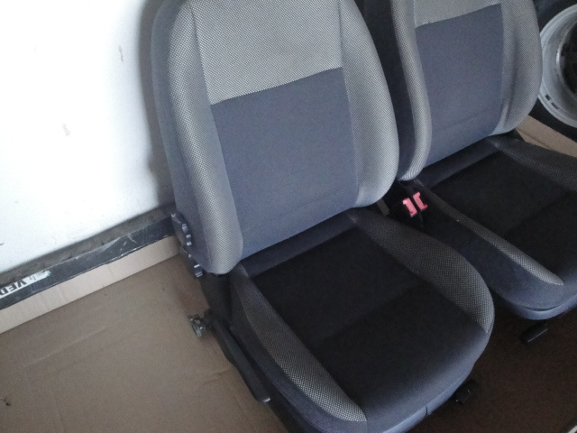 Prodam sedačky octávie 1 - 3