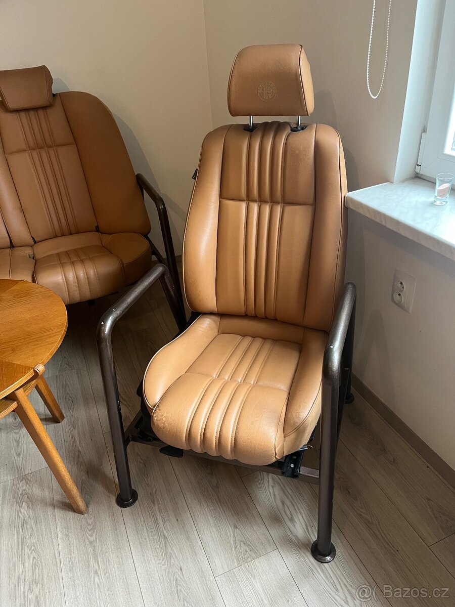 Křesla a sedačka Alfa Romeo - 3