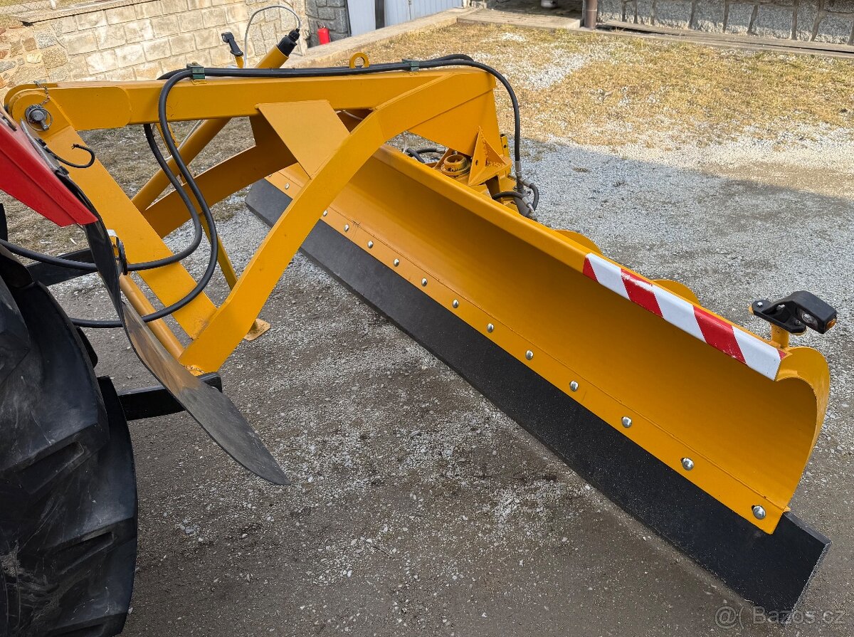 Sněhová radlice za traktor - 3