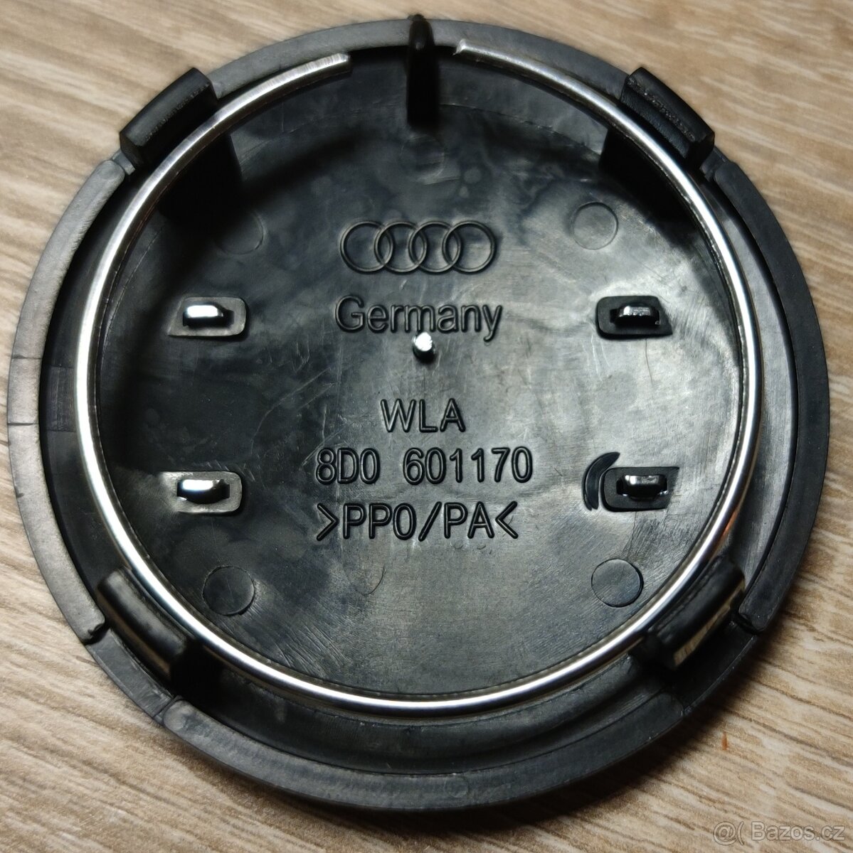 Černé pokličky do kol Audi 68mm 8D0601170 - 3