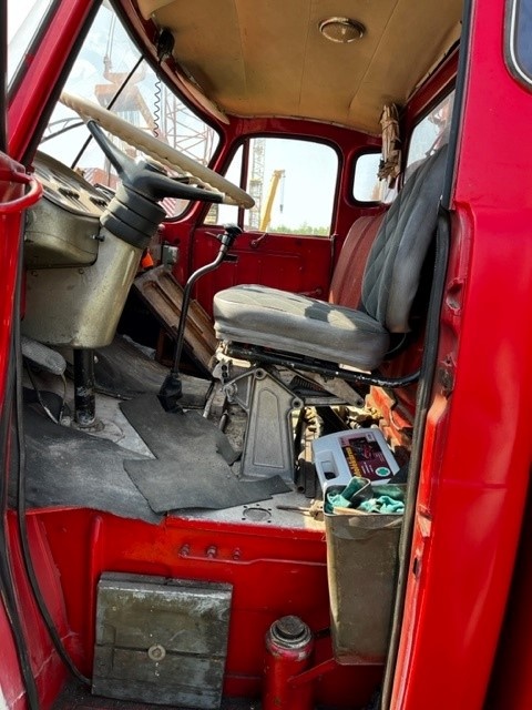 Tatra 148 hasič - 3