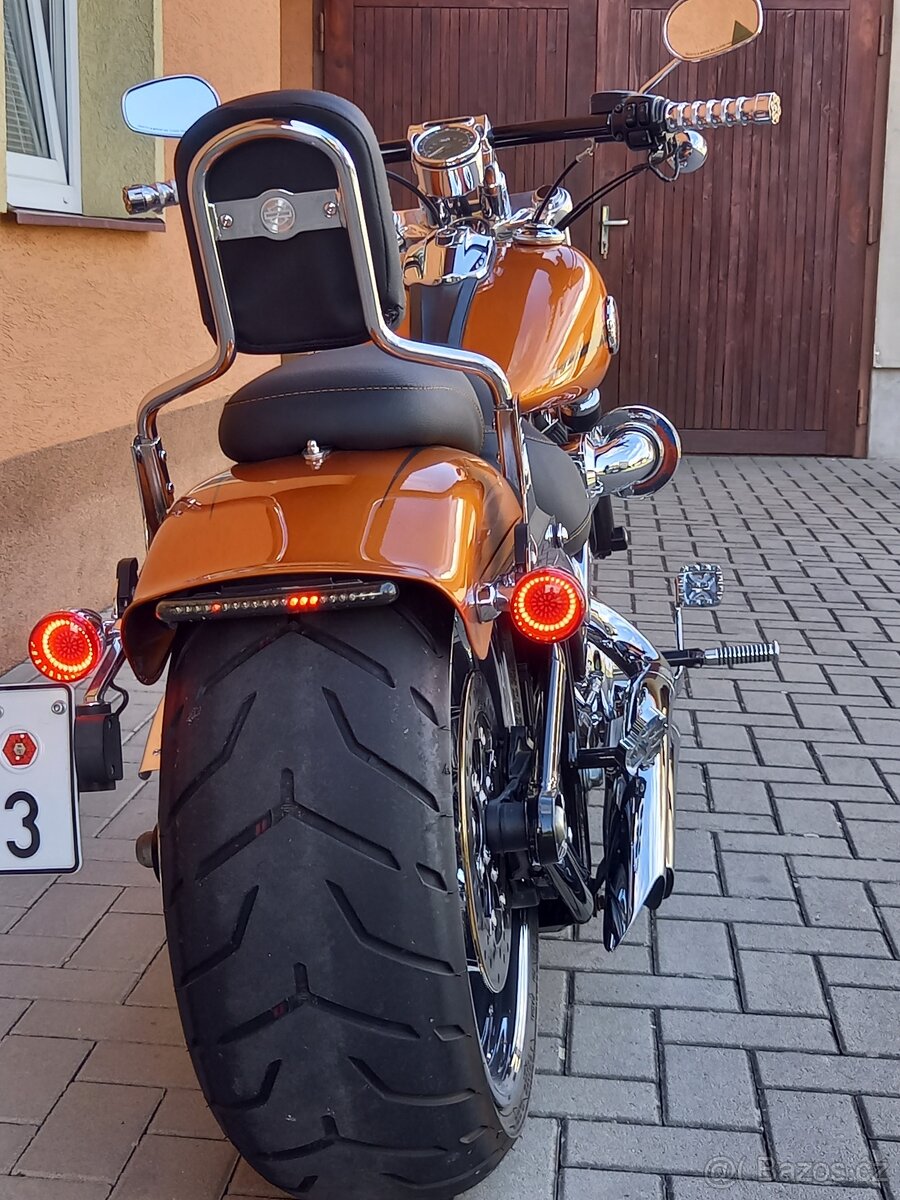 Harley Davidson FXSB Breakout - 3