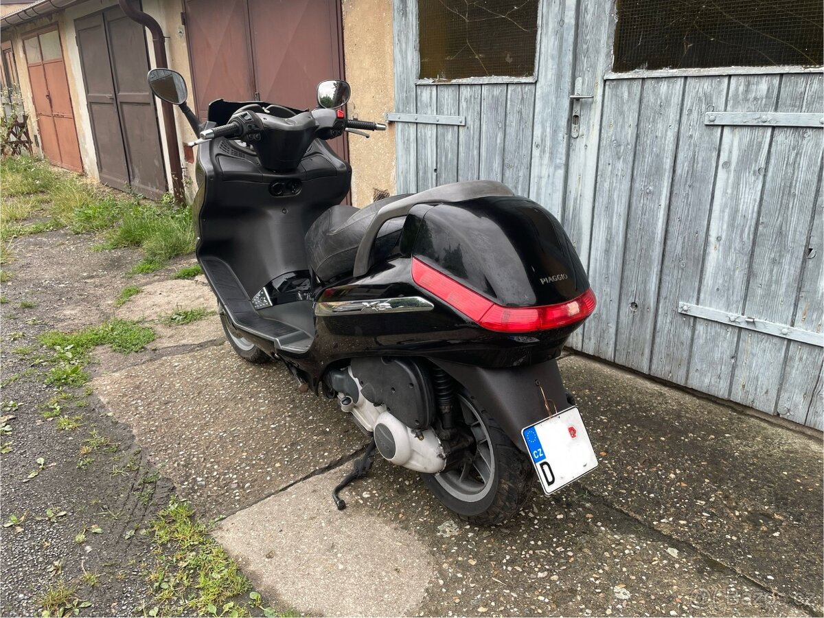 Dily Piaggio X8 - 3
