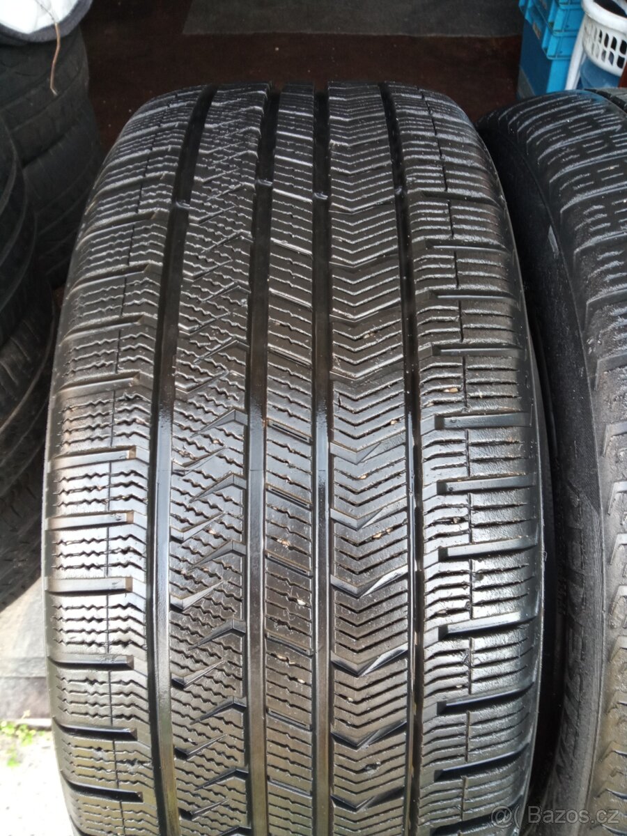 ZIMNI PNEU 235/45/18 VREDESTEIN - 3