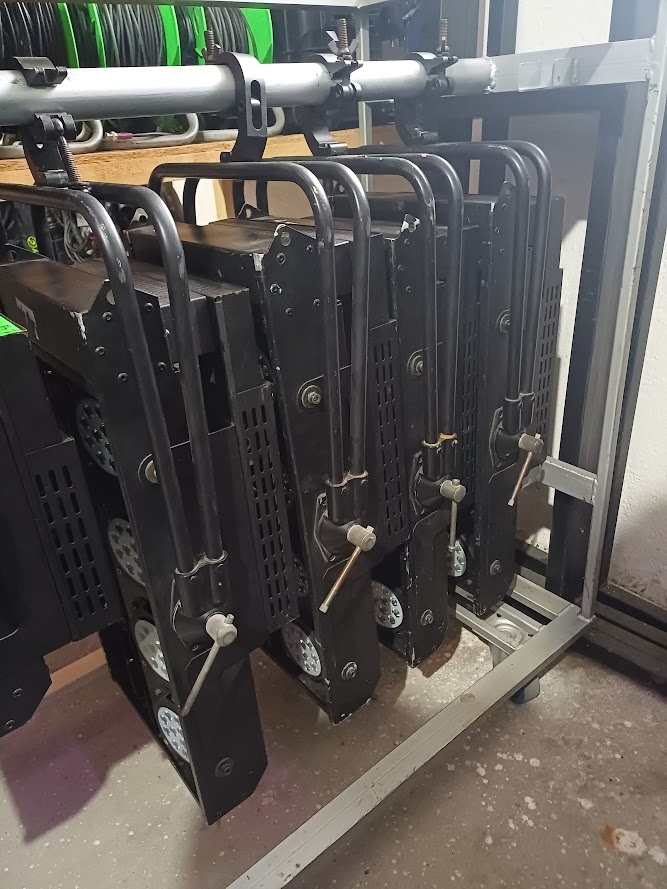 Prodám ROBE Led Blinder 196 LT - 3