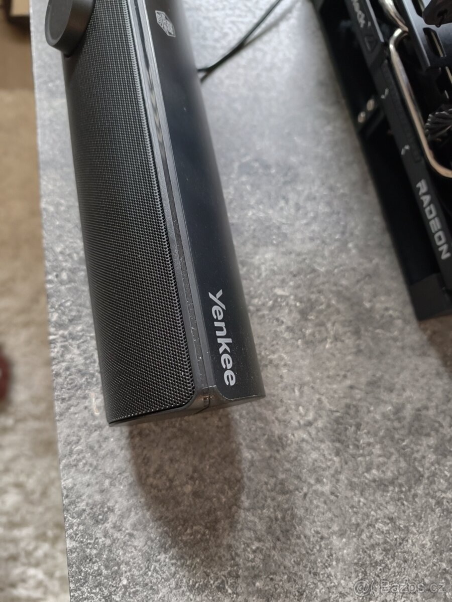 Herní PC + Monitor - 3