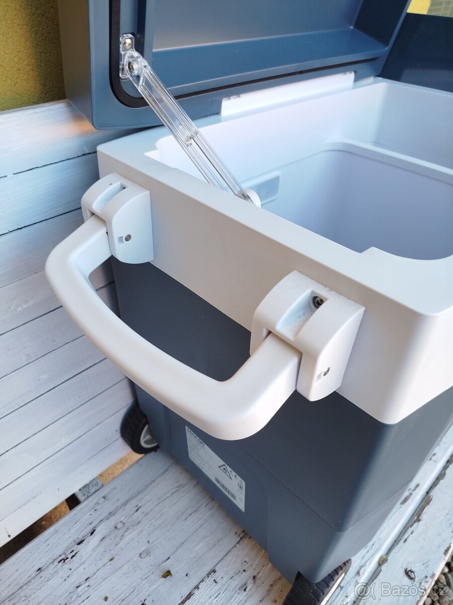 Prodám mobilní kompresorou autochladničku SENCOR - 3