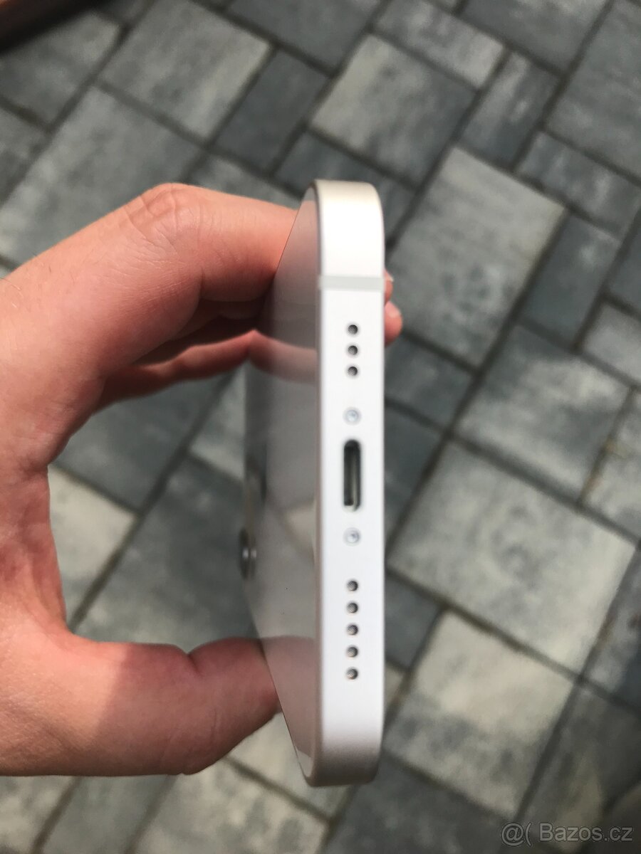 iPhone 12 64Gb v hezkém stavu, white - 3