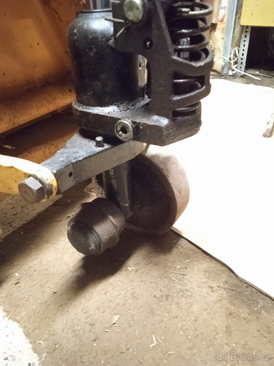 Paletový vozík 2000kg - 3