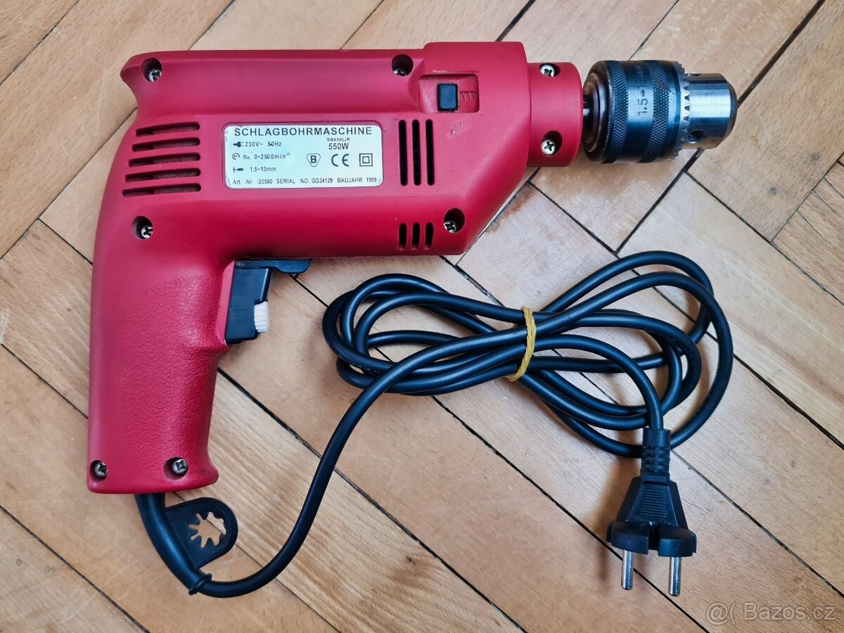 Příklepová vrtačka SB650L/R - 3