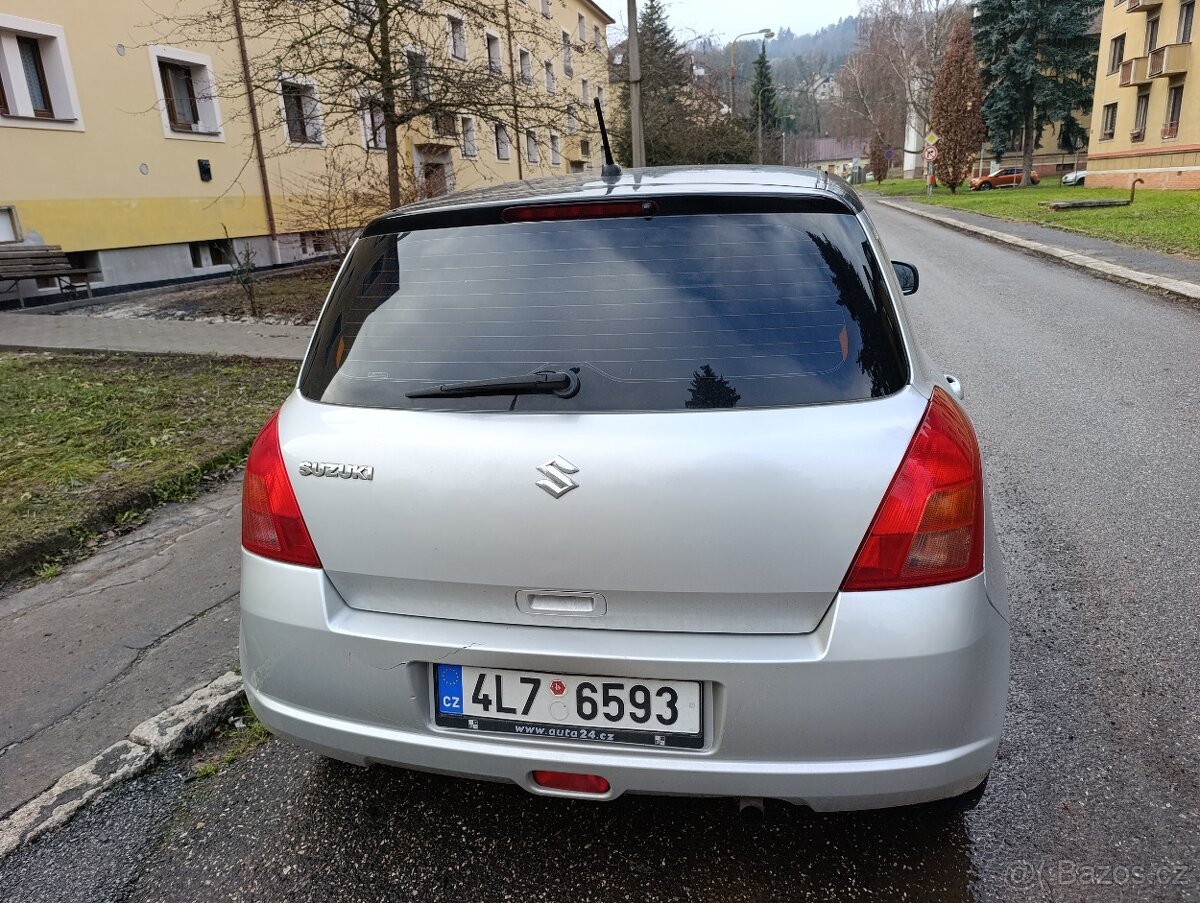 Suzuki Swift 1.3 68 kW - 3