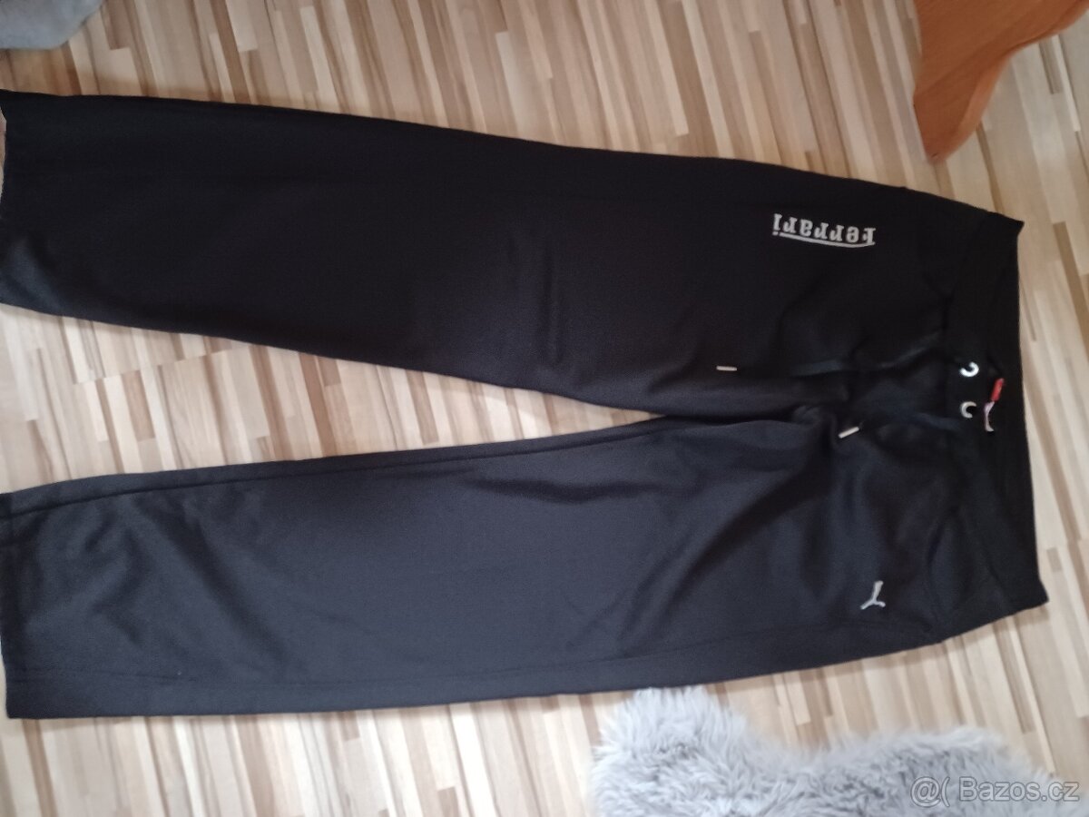 Prodám dámské tepláky Ferrari - 3