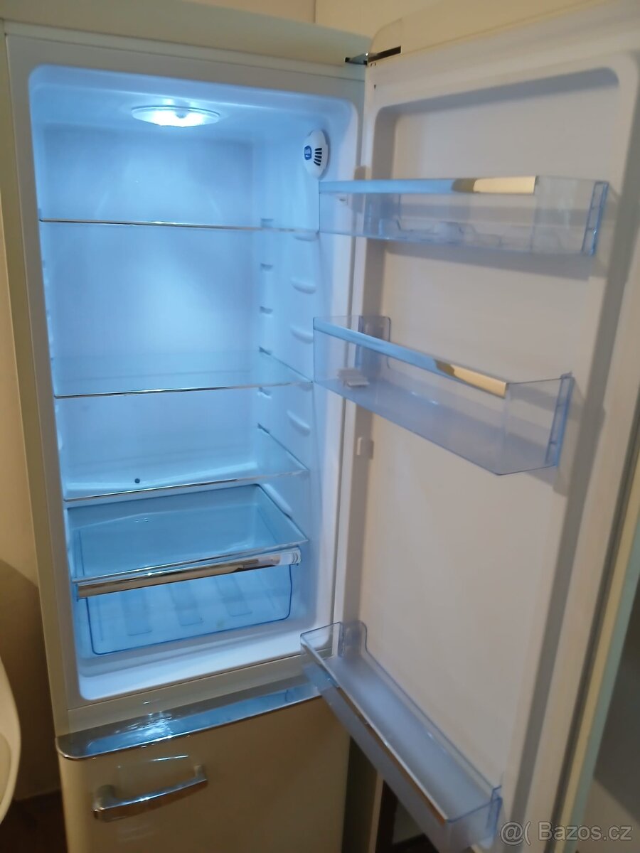Lednice s mrazákem - 3