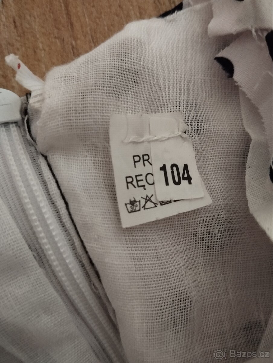 Detske saty vel.104 spolecenske - 3