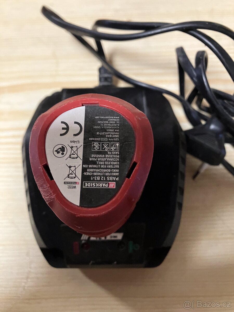 Baterie a nabíječka - 3