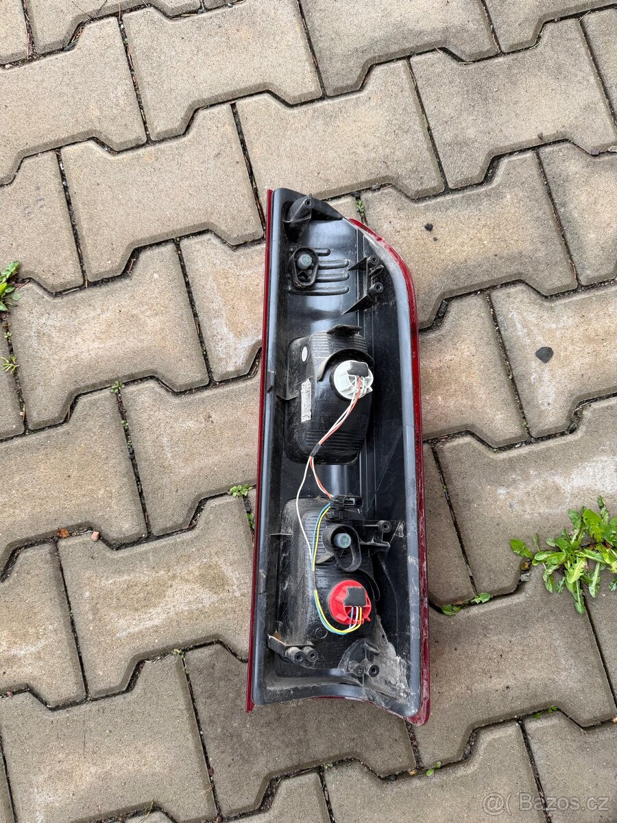 Zadni levé světlo Renault Trafic III 2014+ - 3