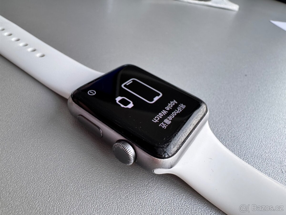 Apple Watch 3. generace 38mm - 3