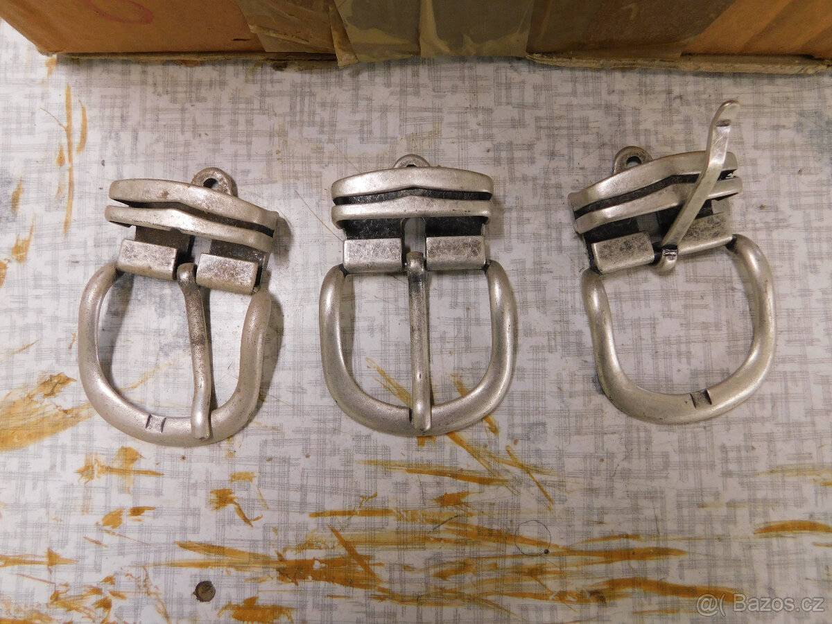 Opaskové přezky - 3