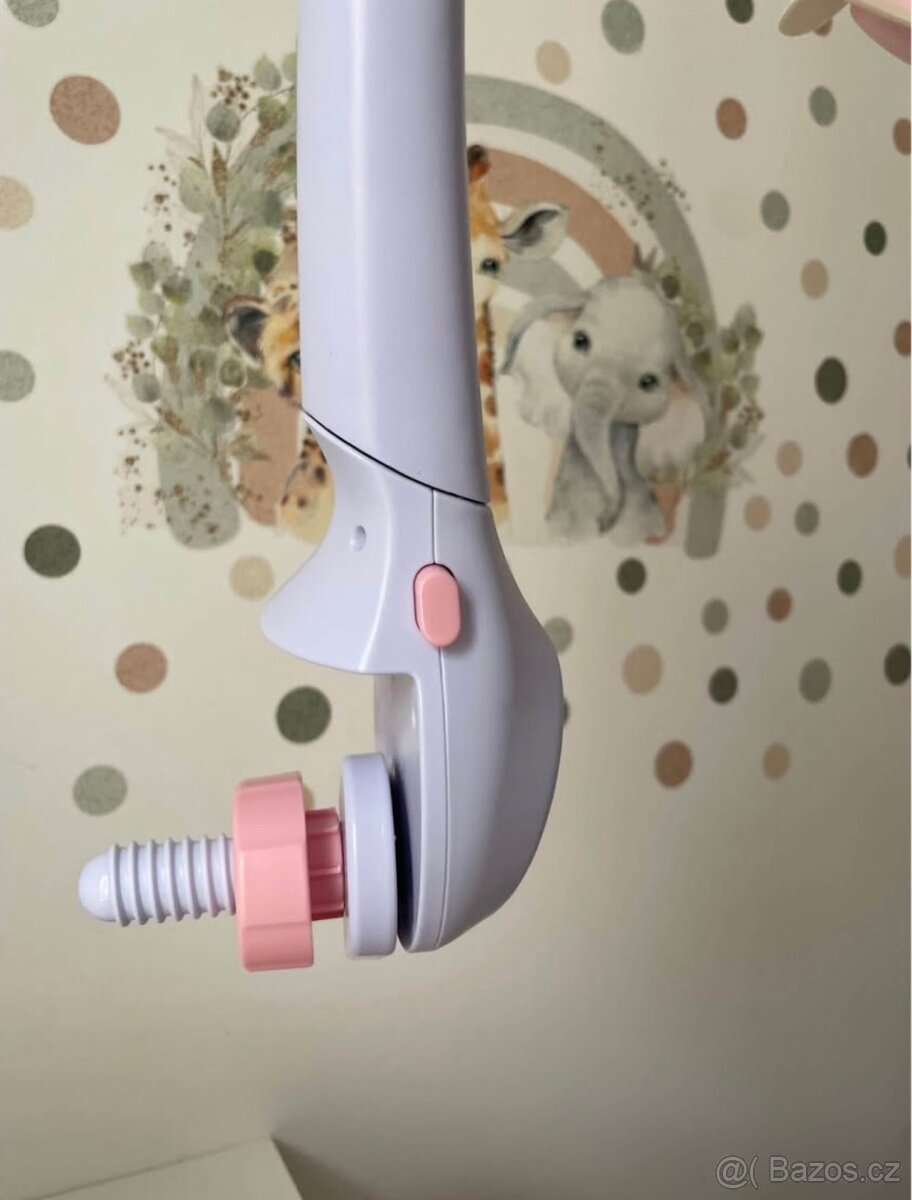 Kolotoč nad postýlku - 3