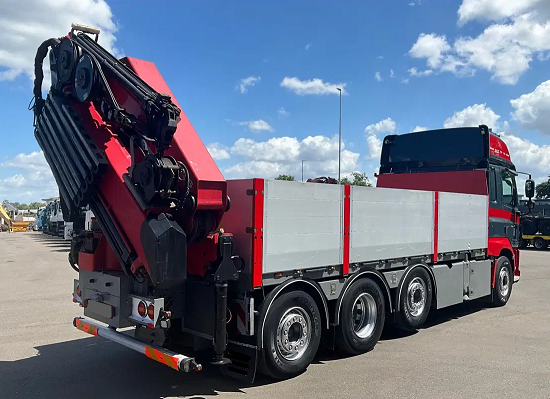 DAF CF510 8x2 - valník s hydraulickou rukou + JIB