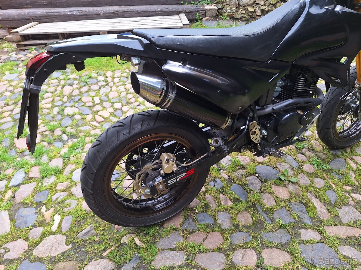 Yuki 125 sm 2008