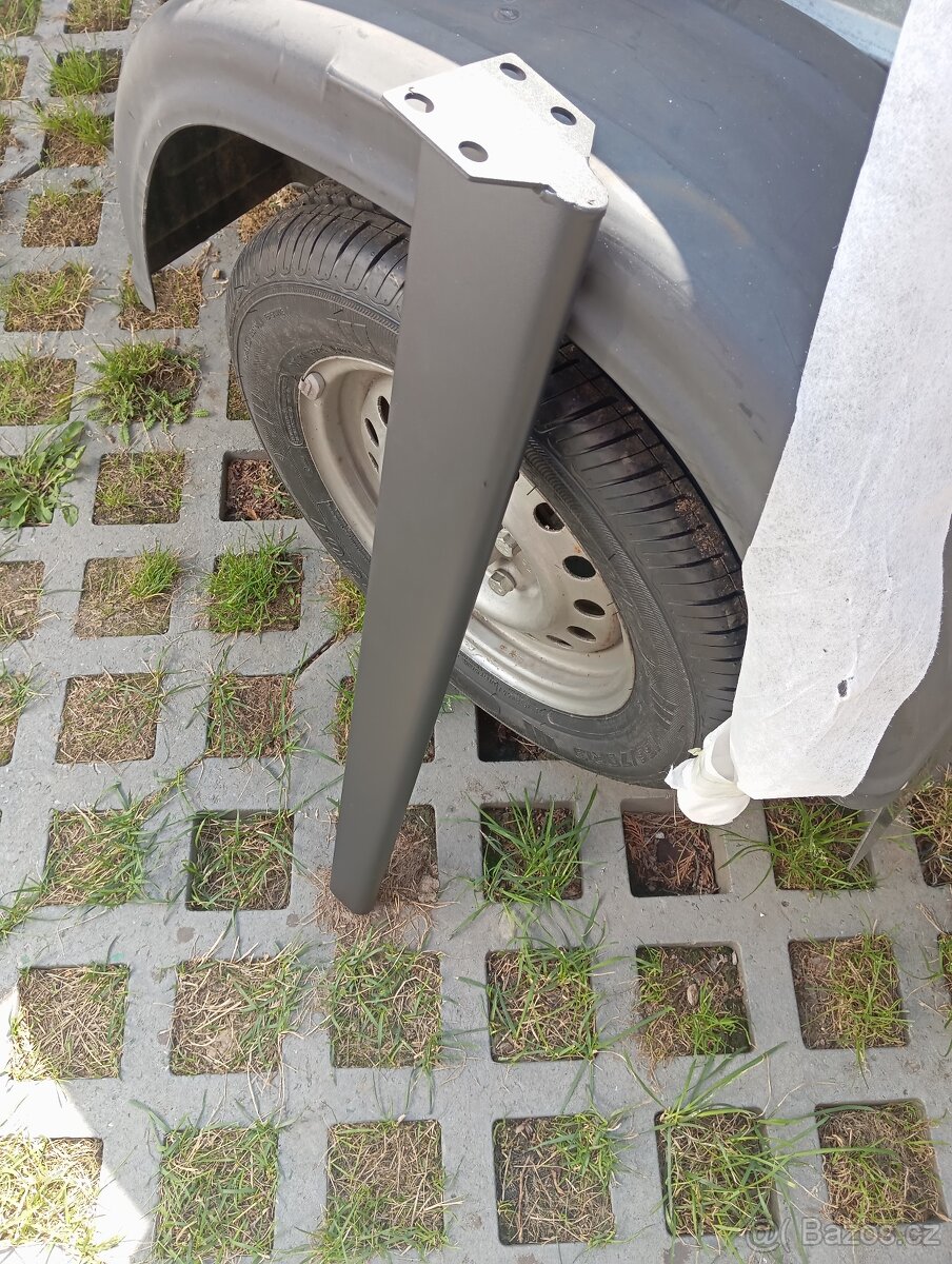 Nový jídelní stůl - 3