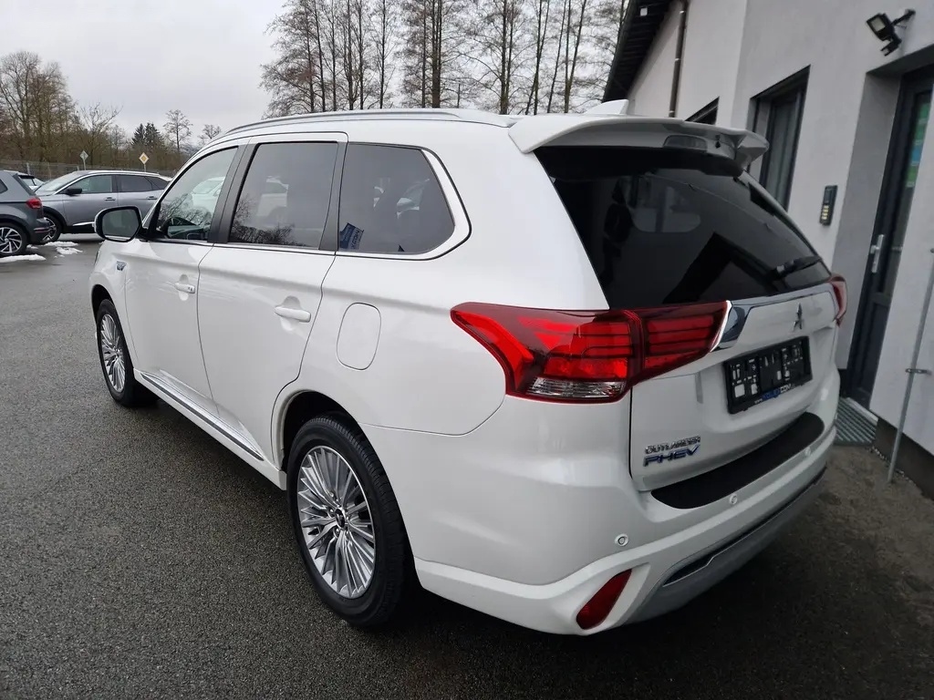 Mitsubishi Outlander, 2.4 PHEV 4x4 - 3