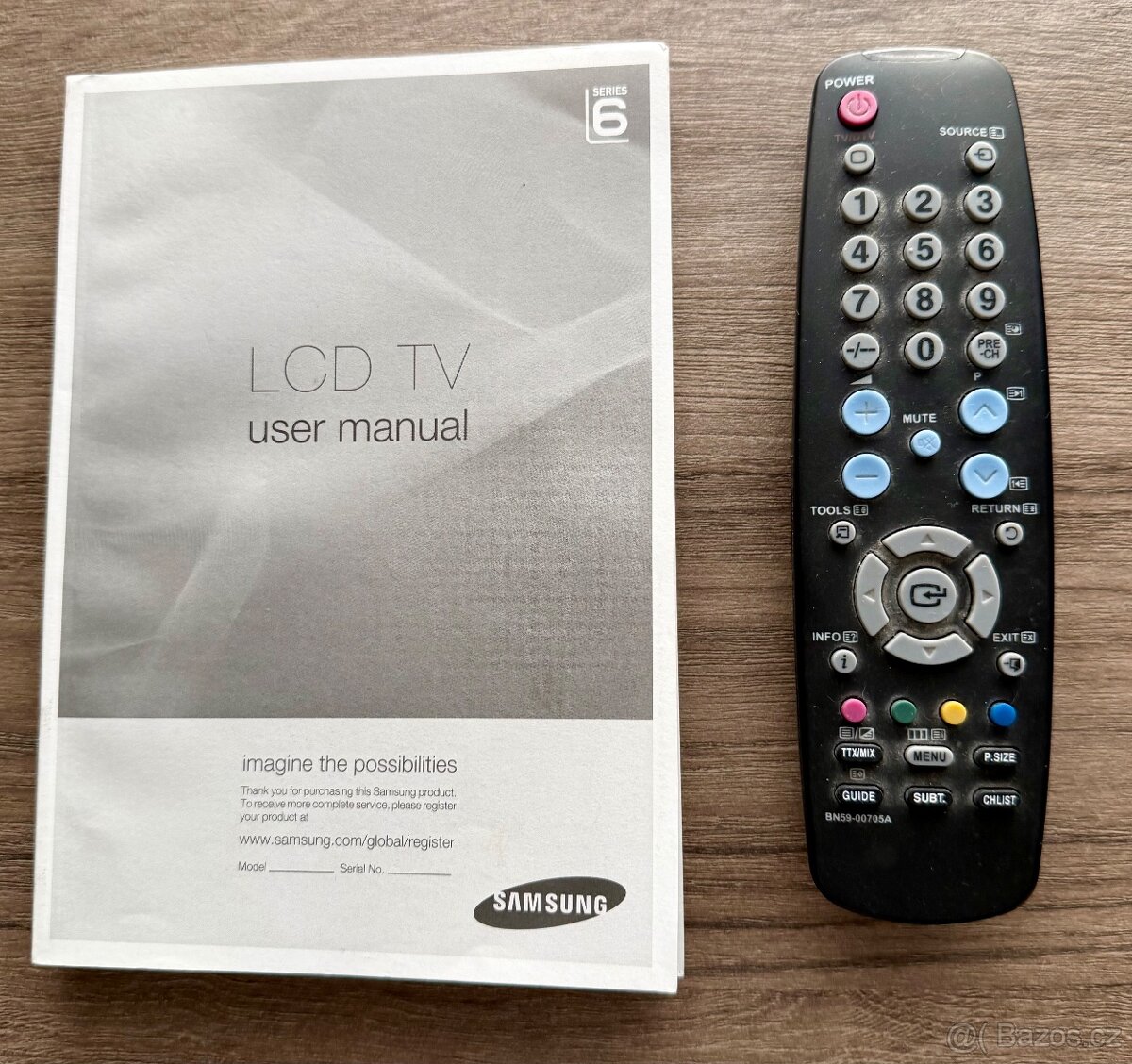 Televize Samsung s otočným držákem na zeď - 3