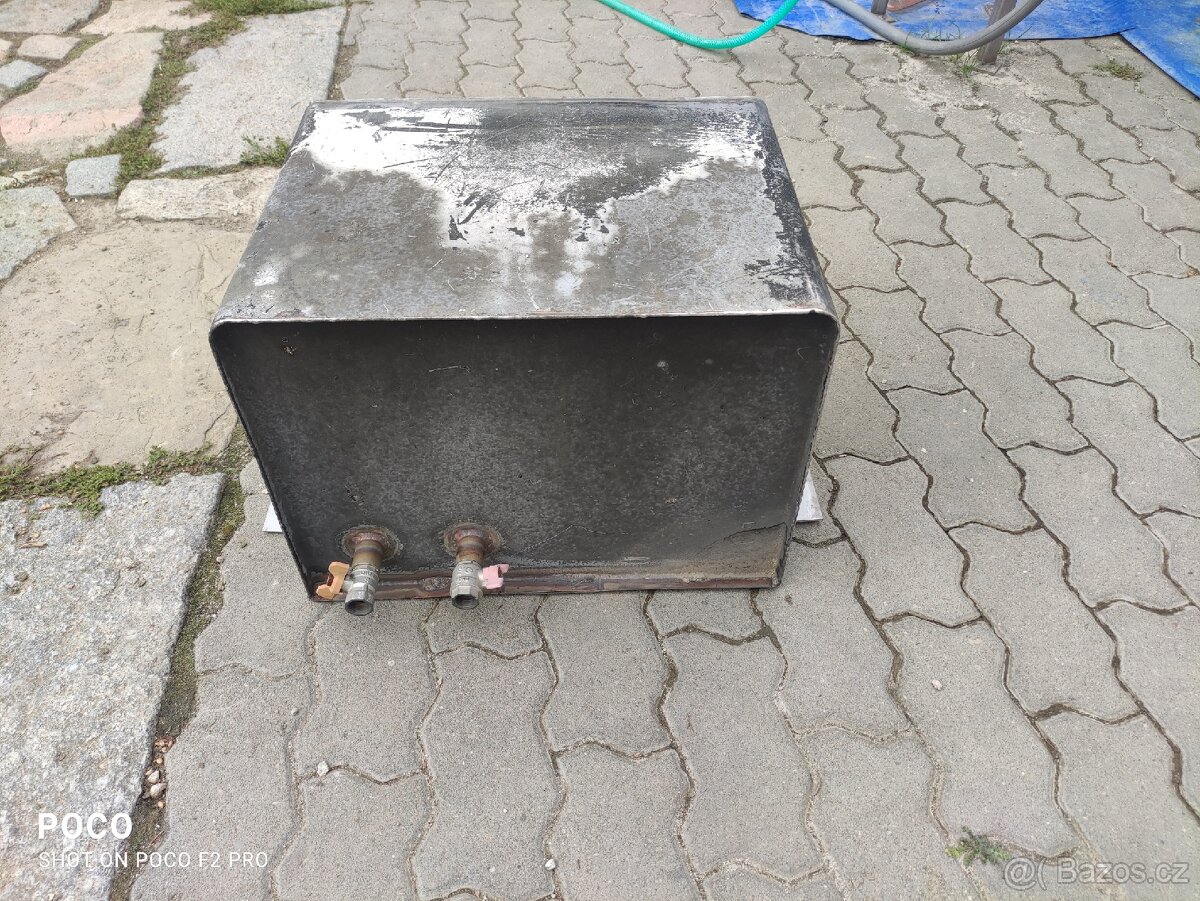 Nerezový zásobník - 3