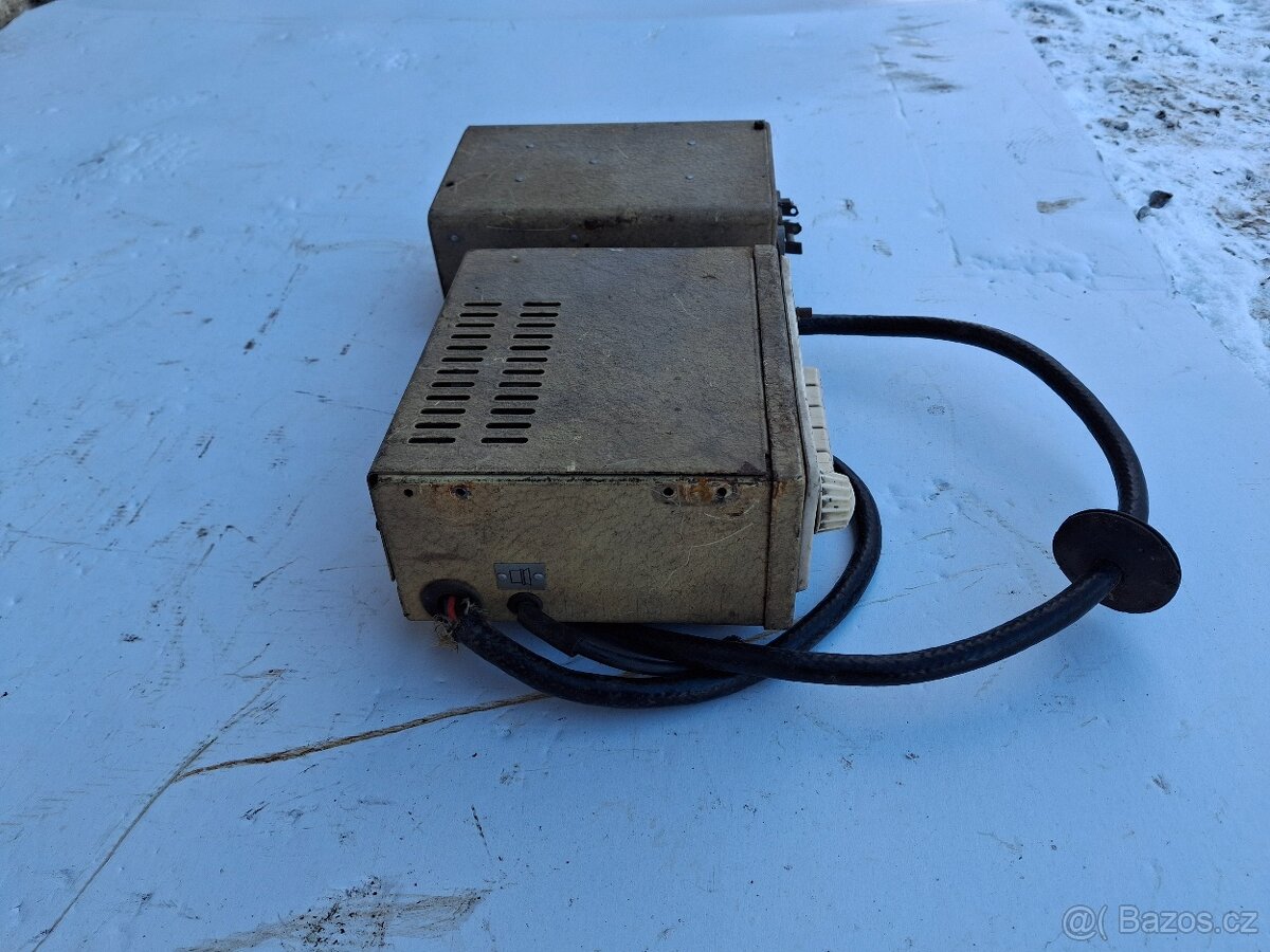 Staré autorádio TESLA 2101BV "Orlík" - 3