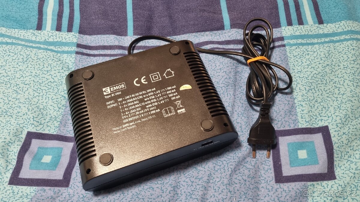 NABÍJEČKA BATERIÍ - EMOS BC UNI6 - 3