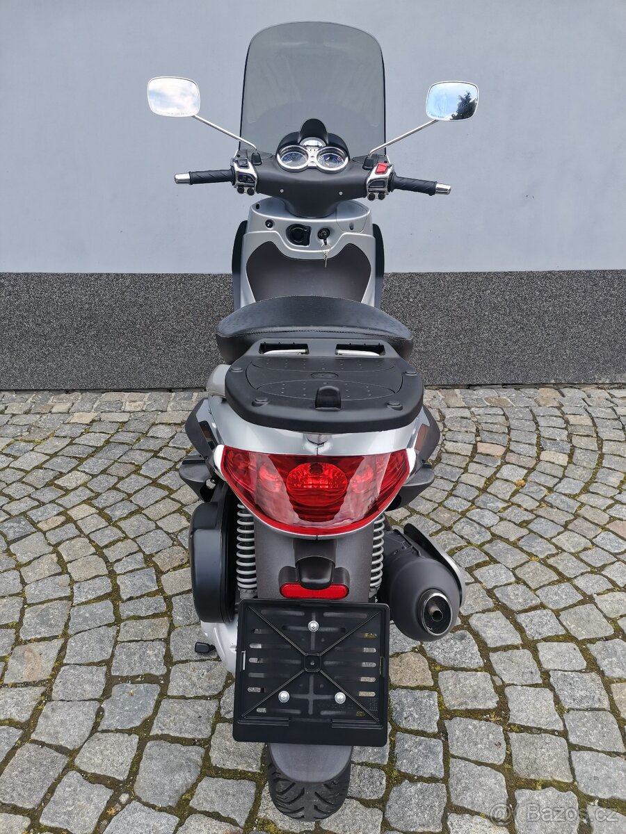Piaggio Beverly - 3