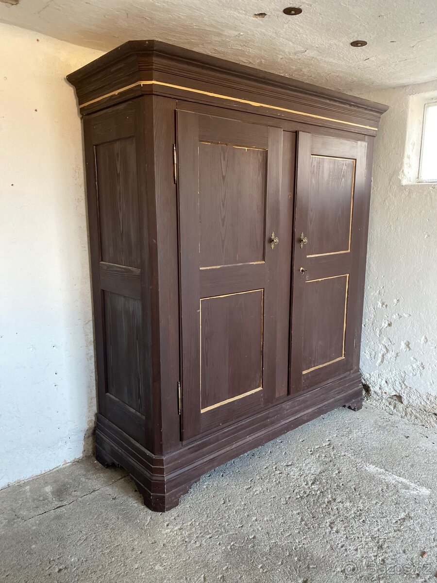 Šatní skříň - 3