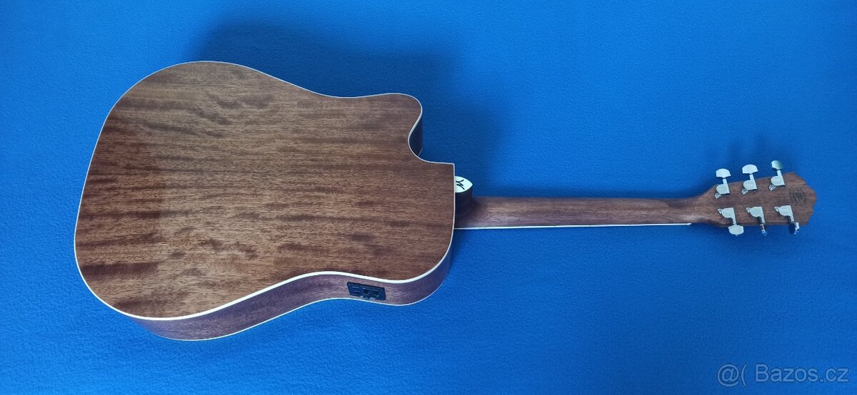 Predam el.ak. gitaru Washburn HD10SCE. - 3