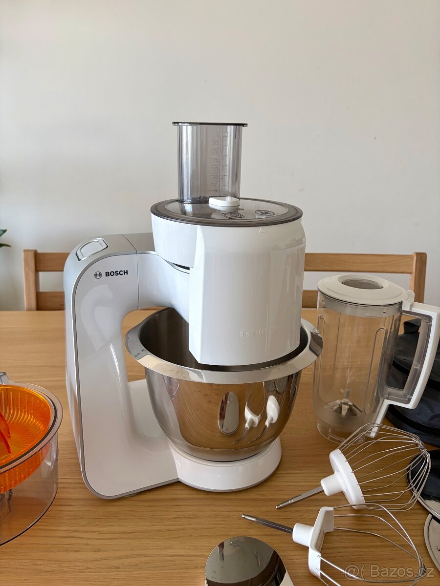 Kuchyňský robot Bosch MUM 5 - 3