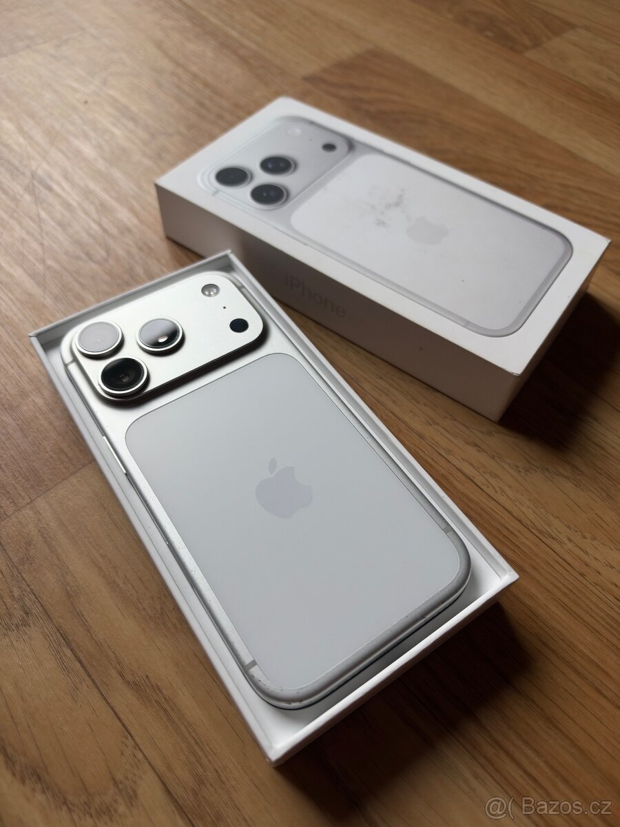 Apple iPhone 17 Pro 256GB stříbrný - 3