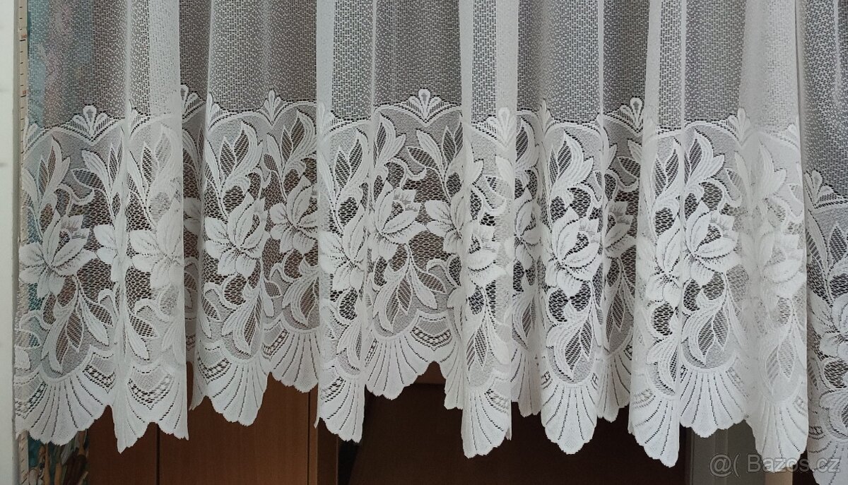 záclona 90 x 230 cm 150,- a další - 3
