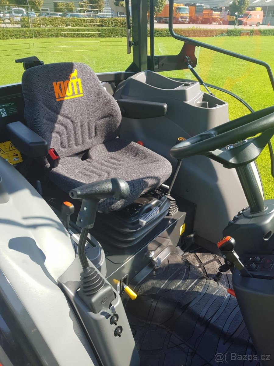 Kioti DK6020C - 3