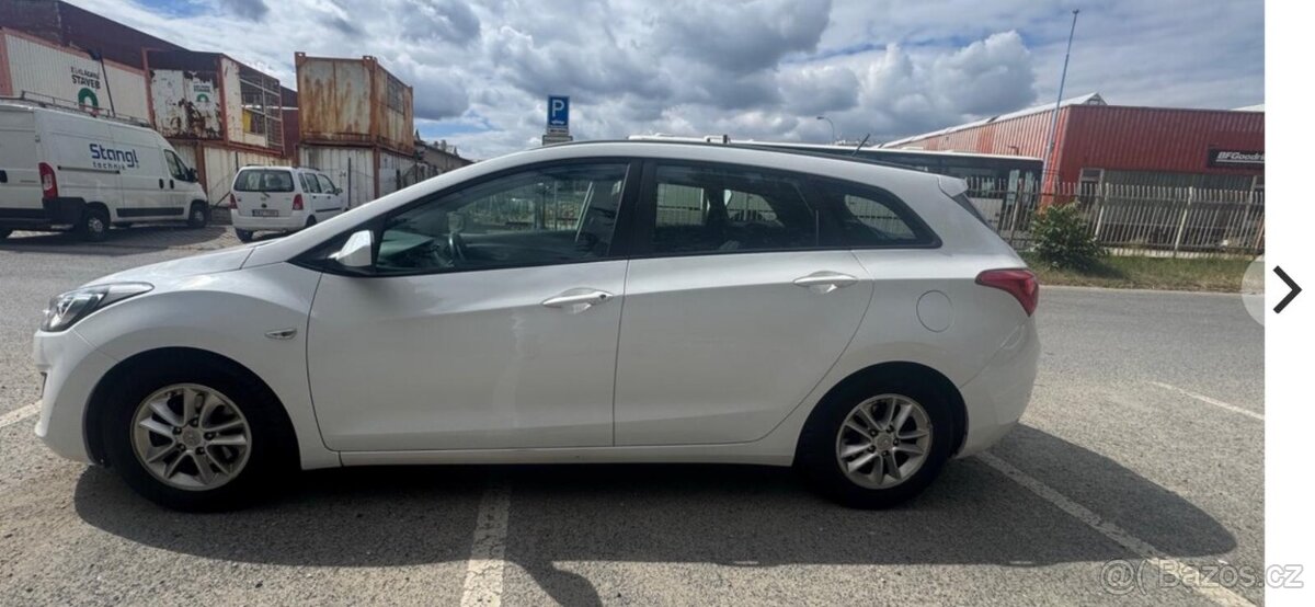 Hyundai i30 1.6i 88KW - 3