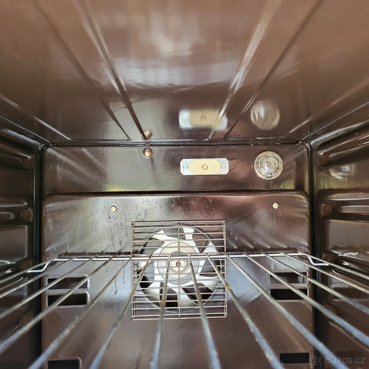 multifunkční hnědý sporák, JAKO NOVÝ, 220V - 3