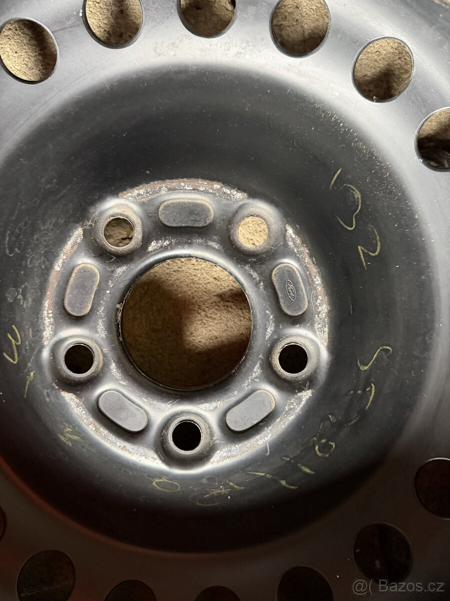 Prodám disk 6.5jx16 ET52.5 Ford - Michelin 215/60 R16 - 3