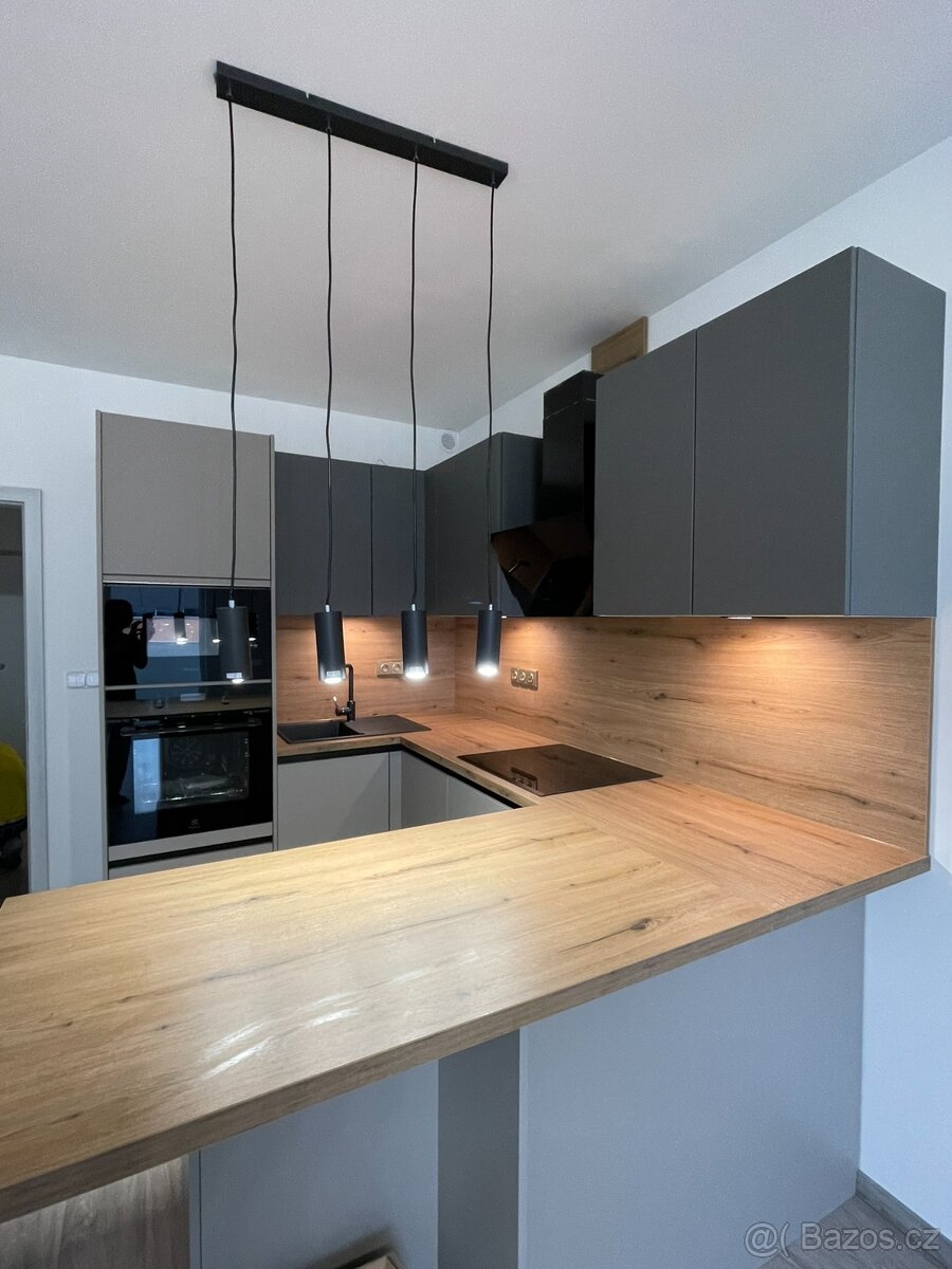 Pronájem bytu 1+kk Zlín - Nad Stráněmi - 3